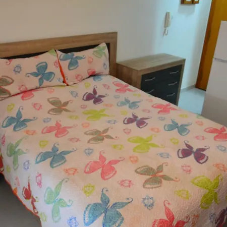Apartman Estudio Eneas 1 *
